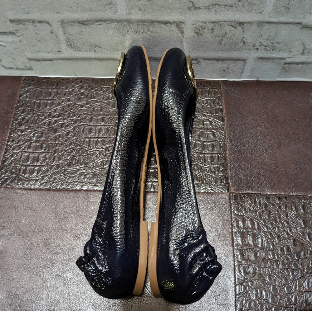 Tory Burch Reva Navy/Gold size 9.5